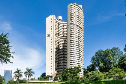 Singapore's Horseshoe Tower Sold for $728 Million After 42 Years